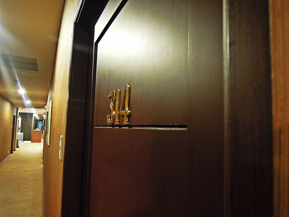 Orion Hotel Манила Екстериор снимка
