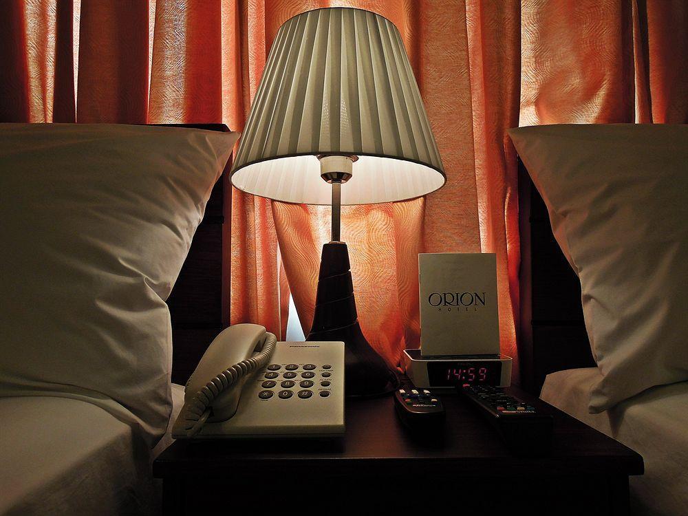 Orion Hotel Манила Екстериор снимка