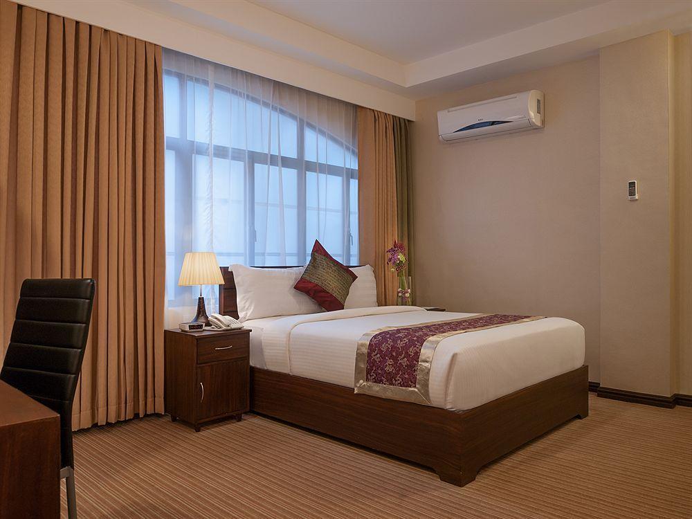 Orion Hotel Манила Екстериор снимка