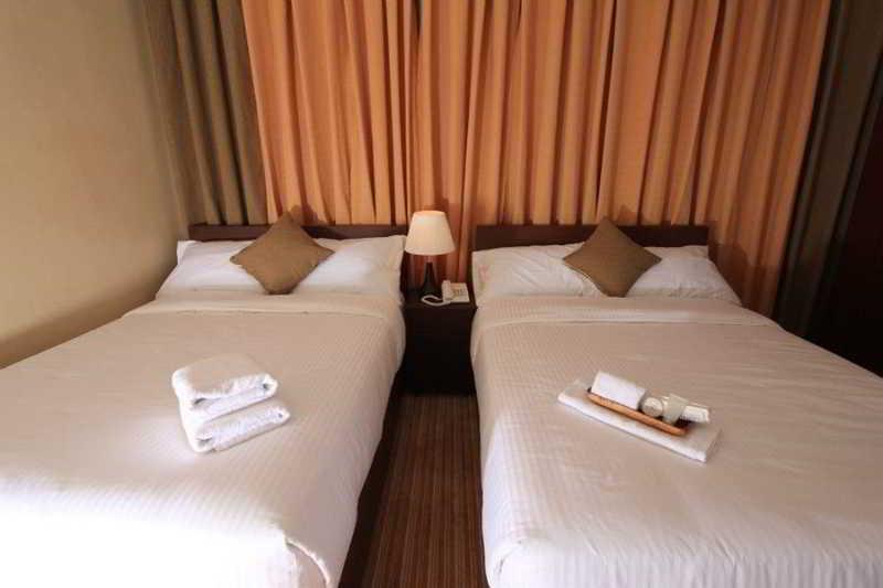 Orion Hotel Манила Екстериор снимка